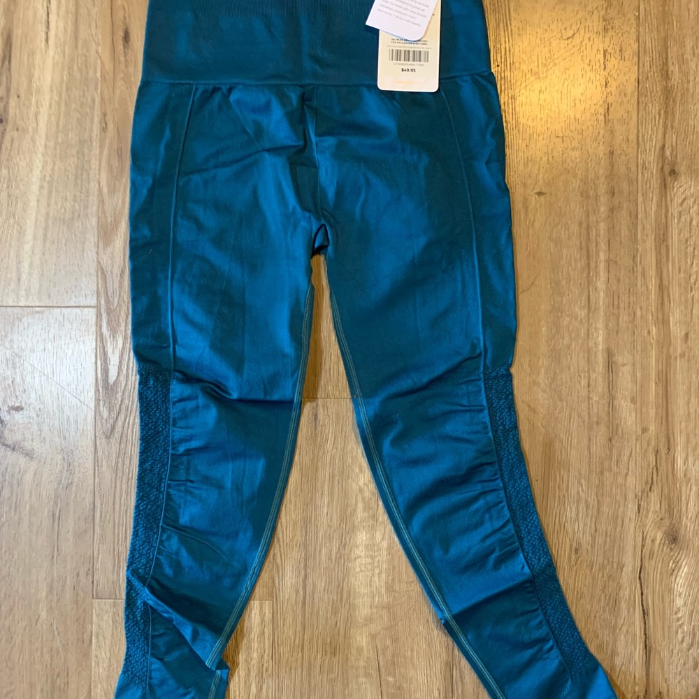 Fabletics leggings medium